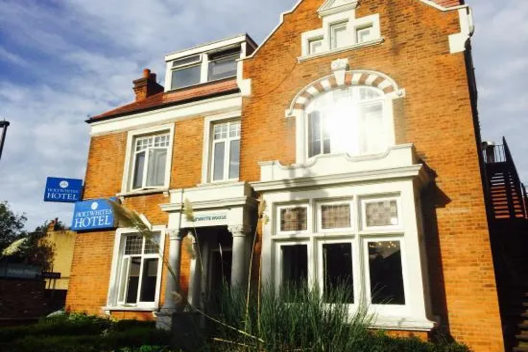 Holtwhites Hotel 1/57