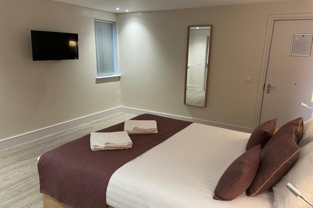 Holtwhites Hotel 13/57
