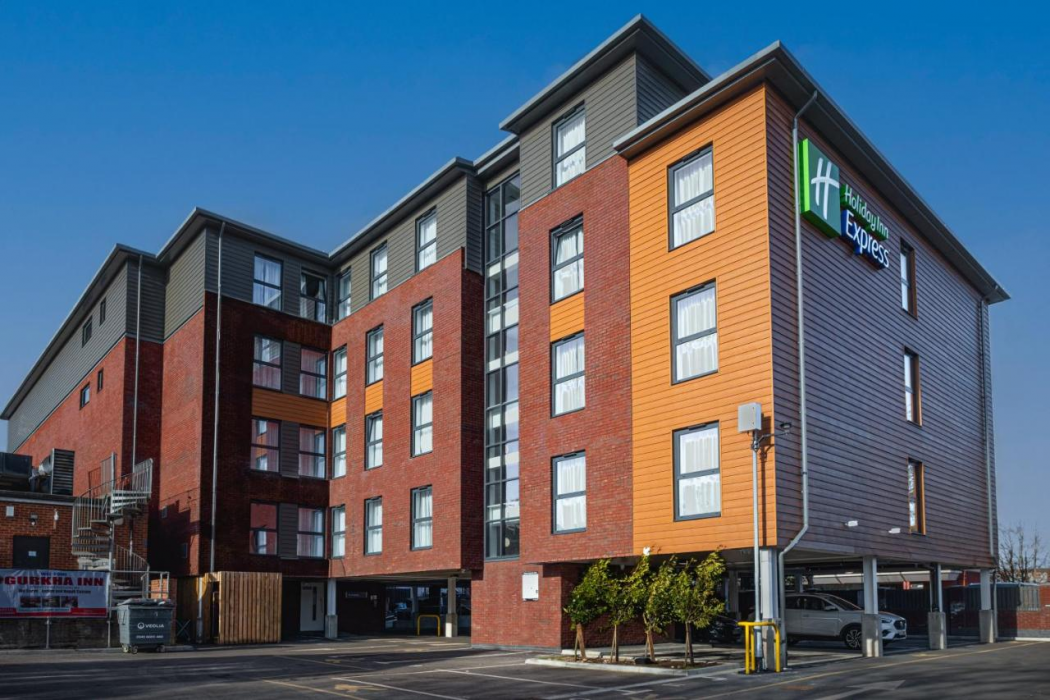 Holiday Inn Express Fleet, an IHG Hotel 2/28