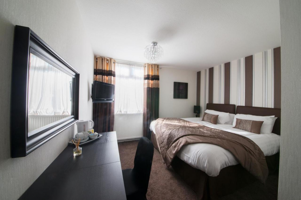 The Burnside Hotel 7/25