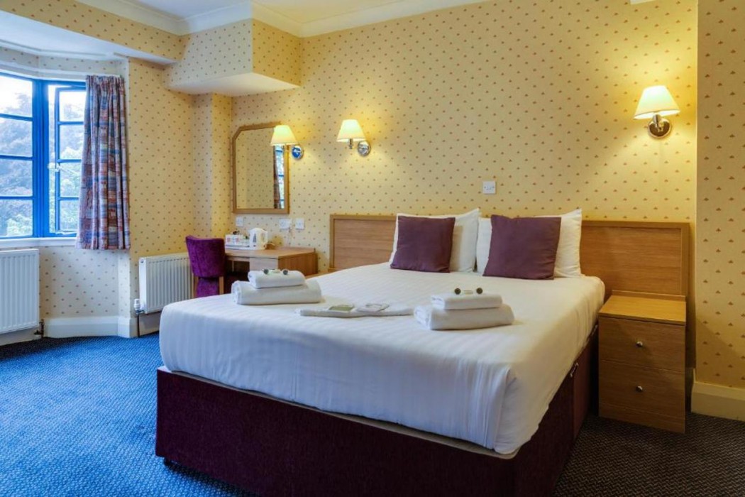 Cumberland Hotel 6/11