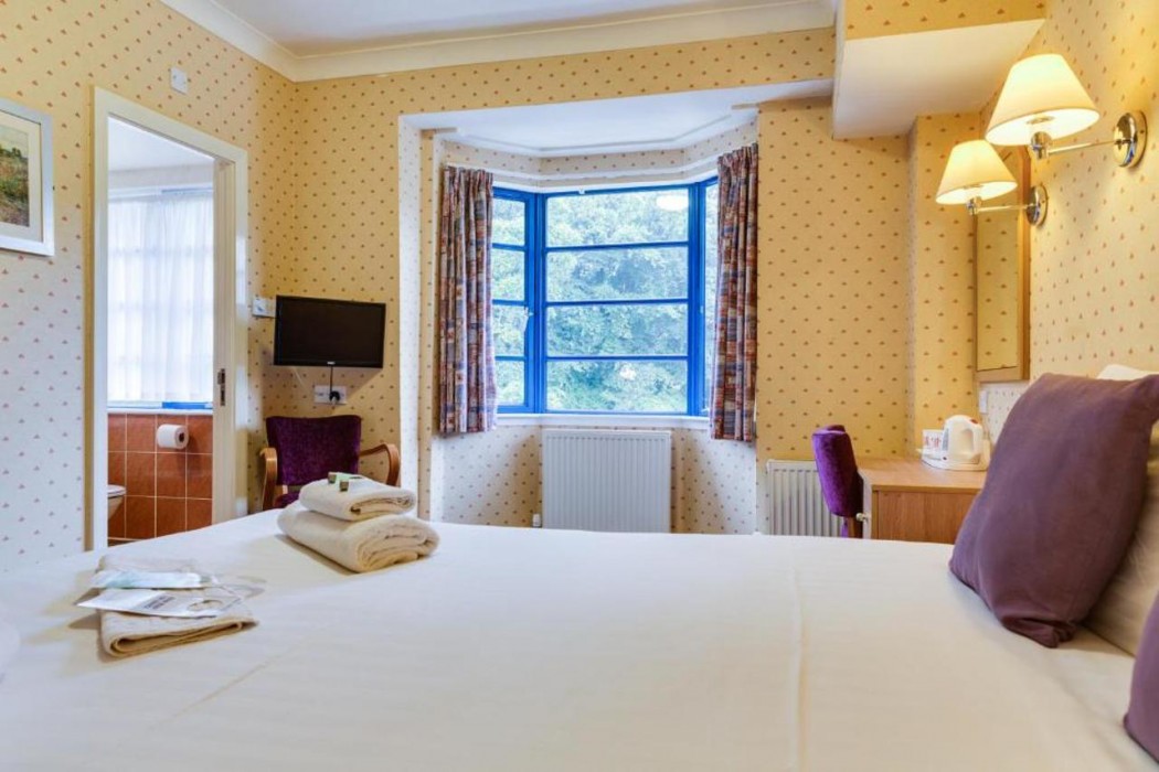 Cumberland Hotel 4/11