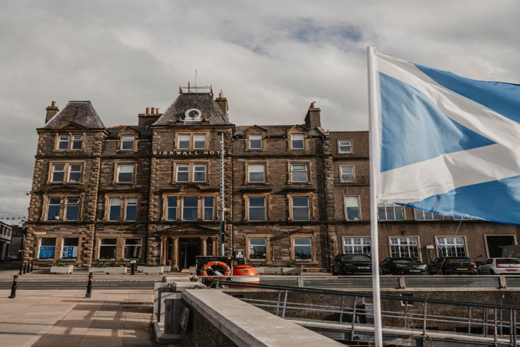 Kirkwall Hotel 1/16