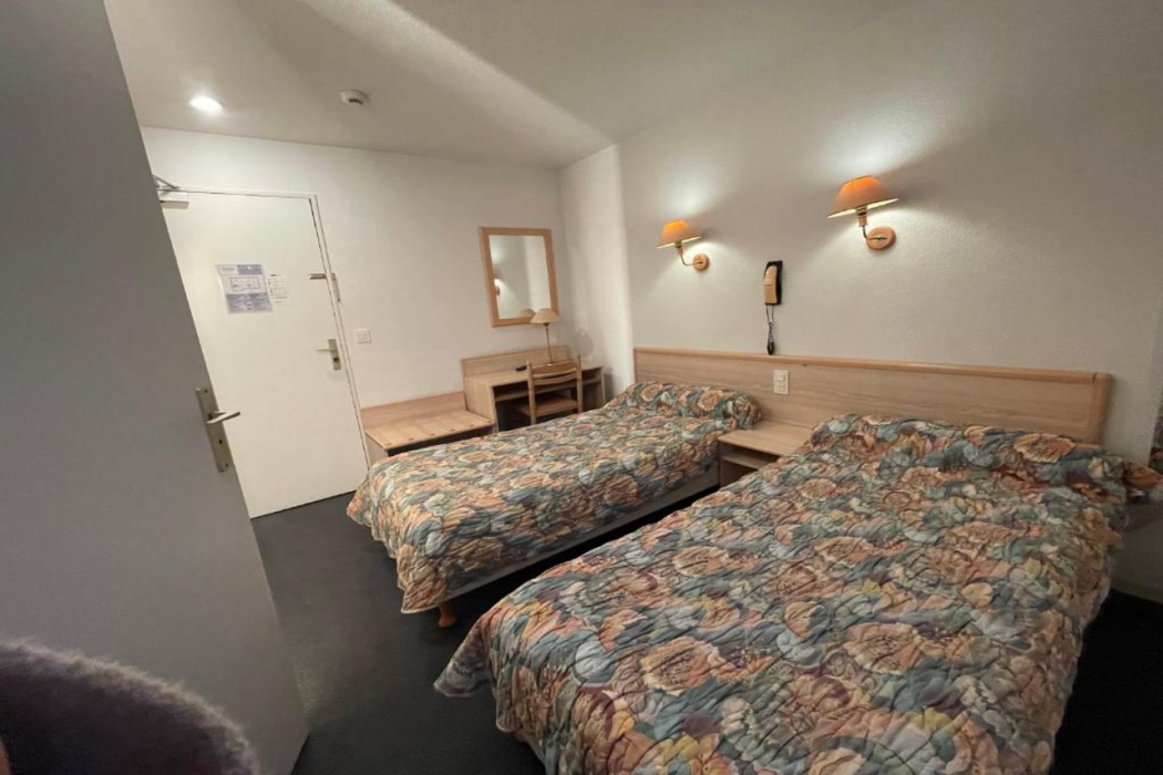 Hotel Corona 9/34