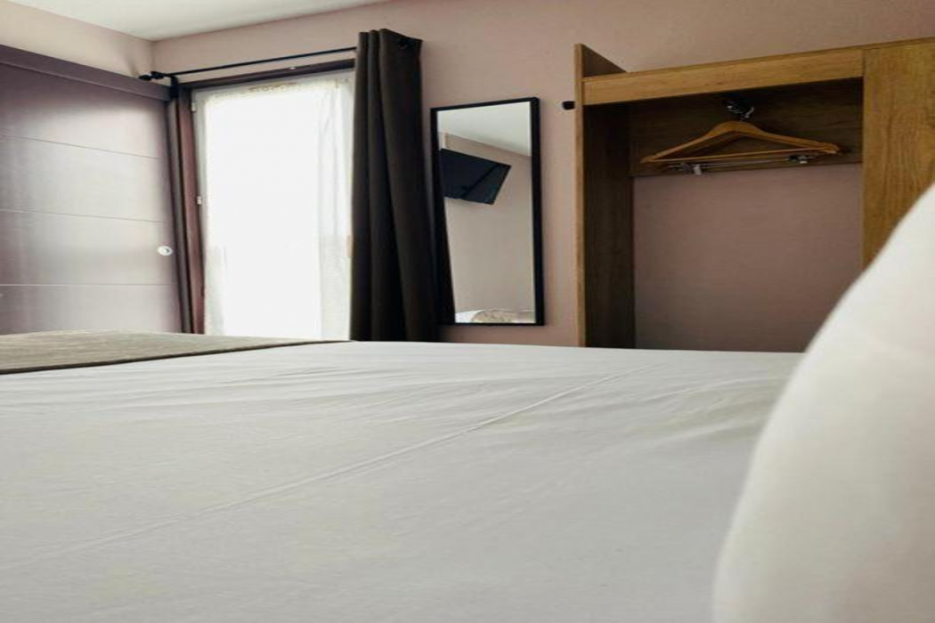 Hotel Wood Inn Merignac 10/52