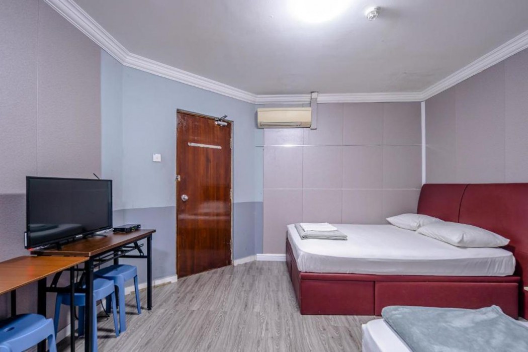 K HOTEL 8 19/56