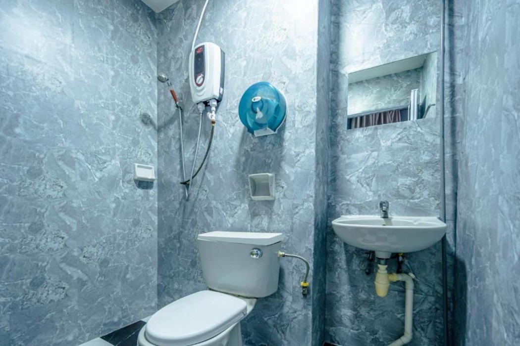 K HOTEL 8 20/56