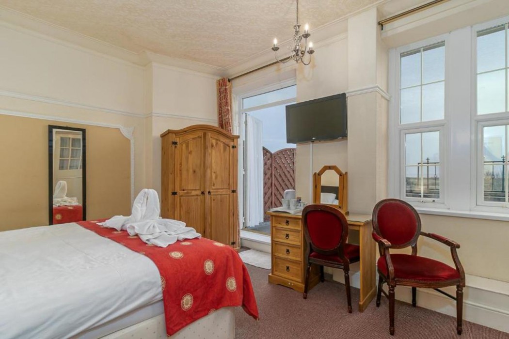 Skegness OYO Royal Hotel 16/60
