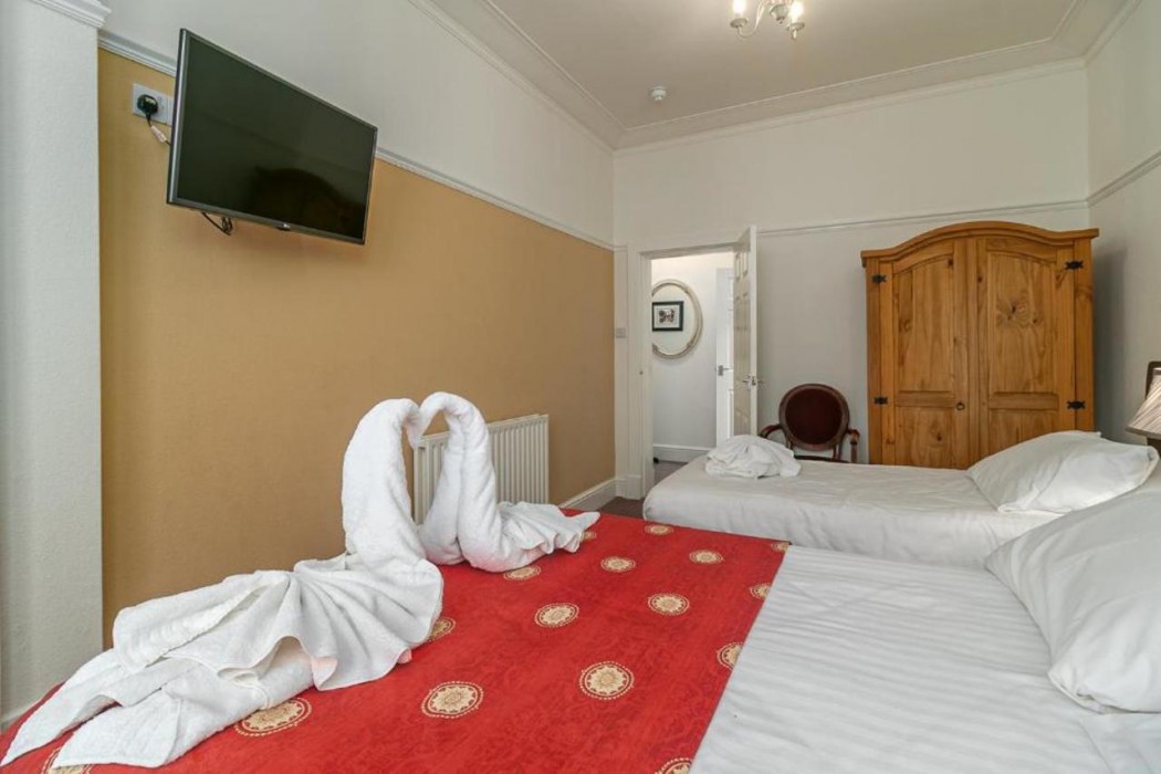 Skegness OYO Royal Hotel 13/60