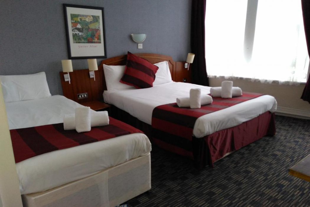 The Crown Hotel 12/37