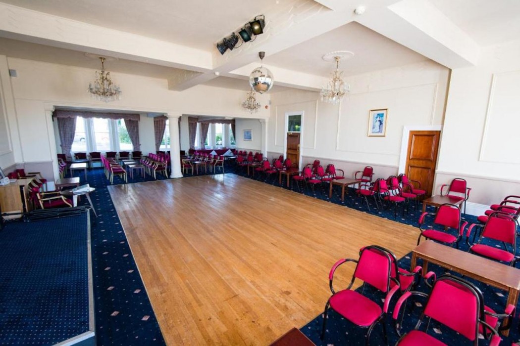 Abbey Lawn Hotel 37/64
