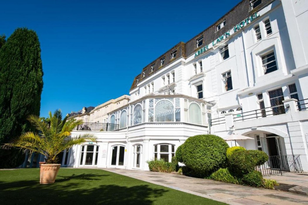 Abbey Lawn Hotel 38/64