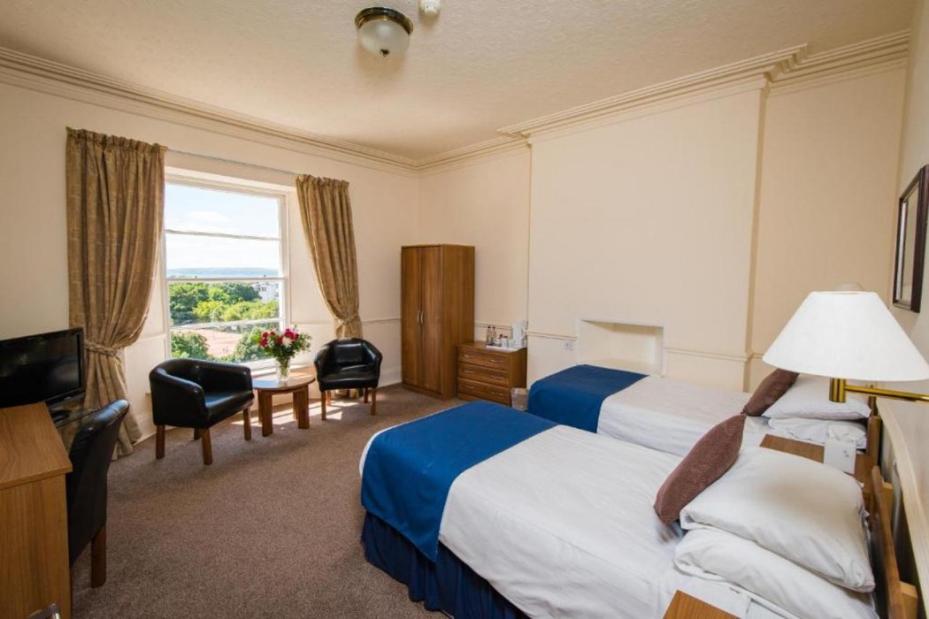 Abbey Lawn Hotel 12/64