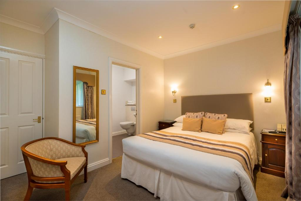 The Glen Yr Afon House Hotel 16/61