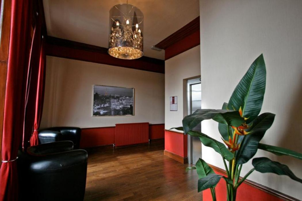 York House Hotel 25/47