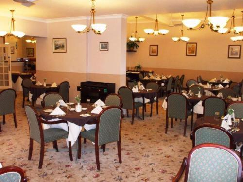 Lauriston Hotel 40/60