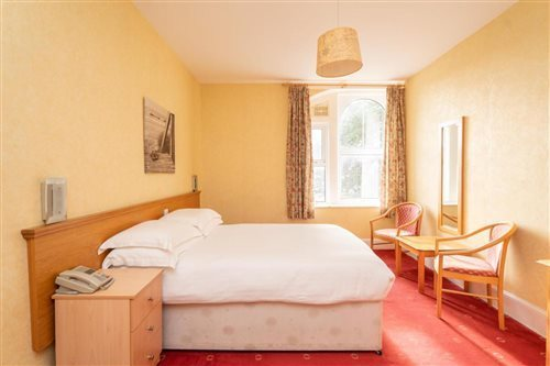 Lauriston Hotel 11/60