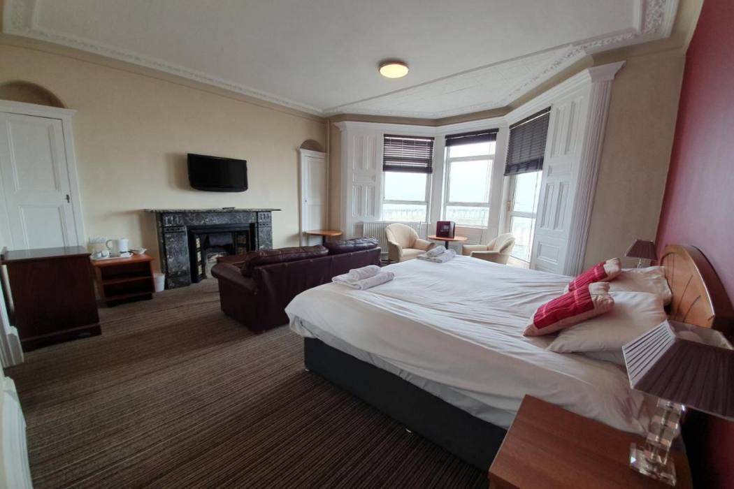 The York Hotel 14/49