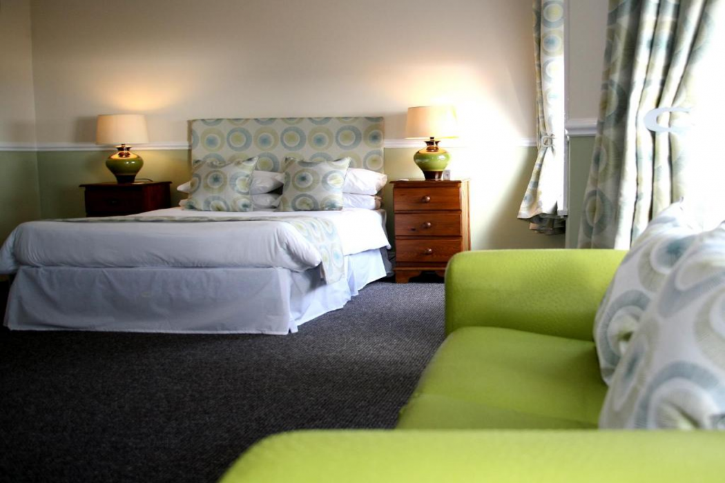 The Royal Hotel 10/54