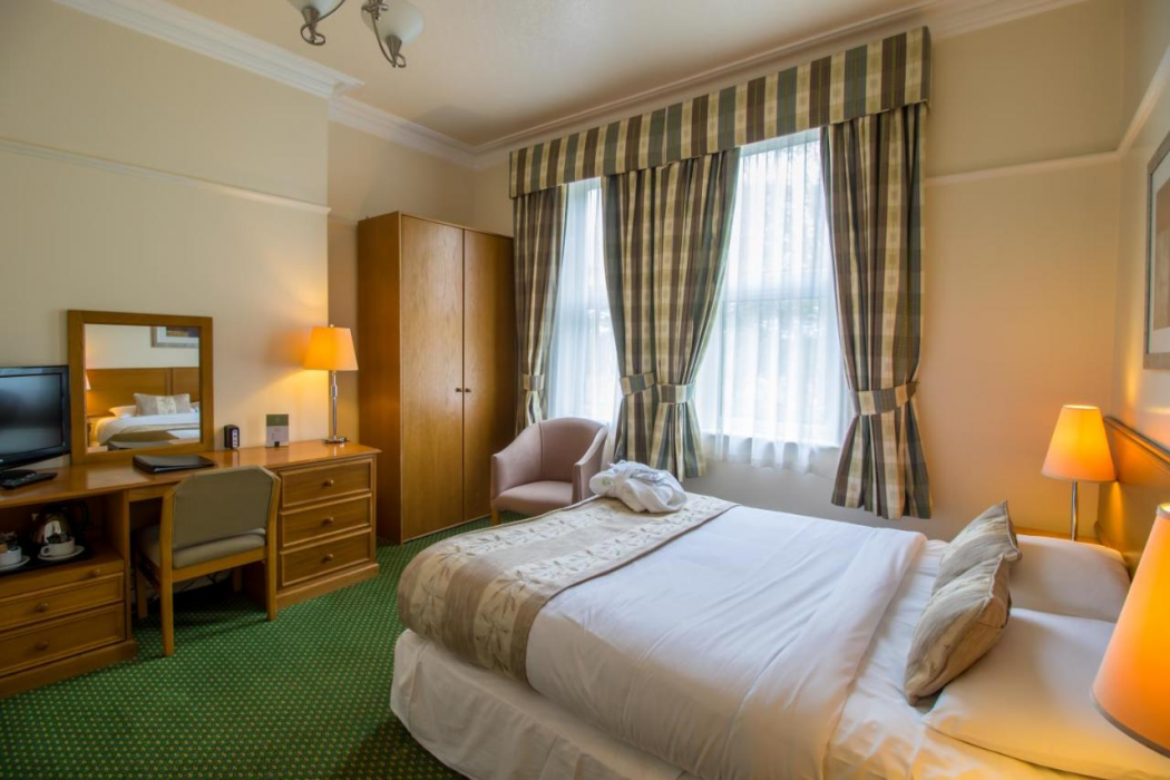 A Park View Hotel 12/59