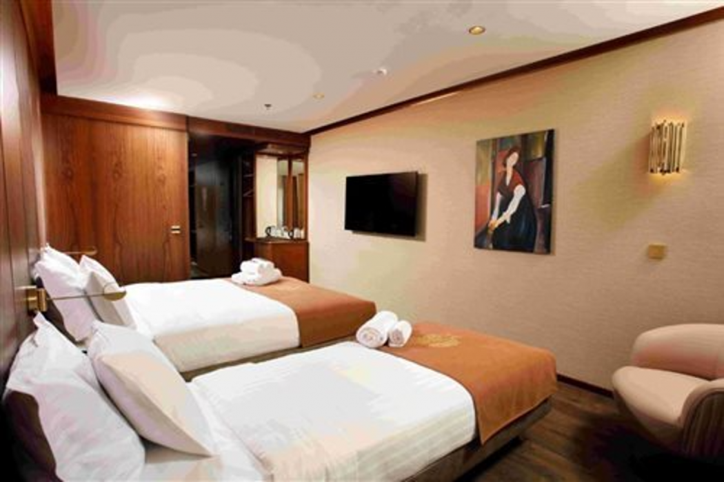 Kate Hotel Special Class 13/64