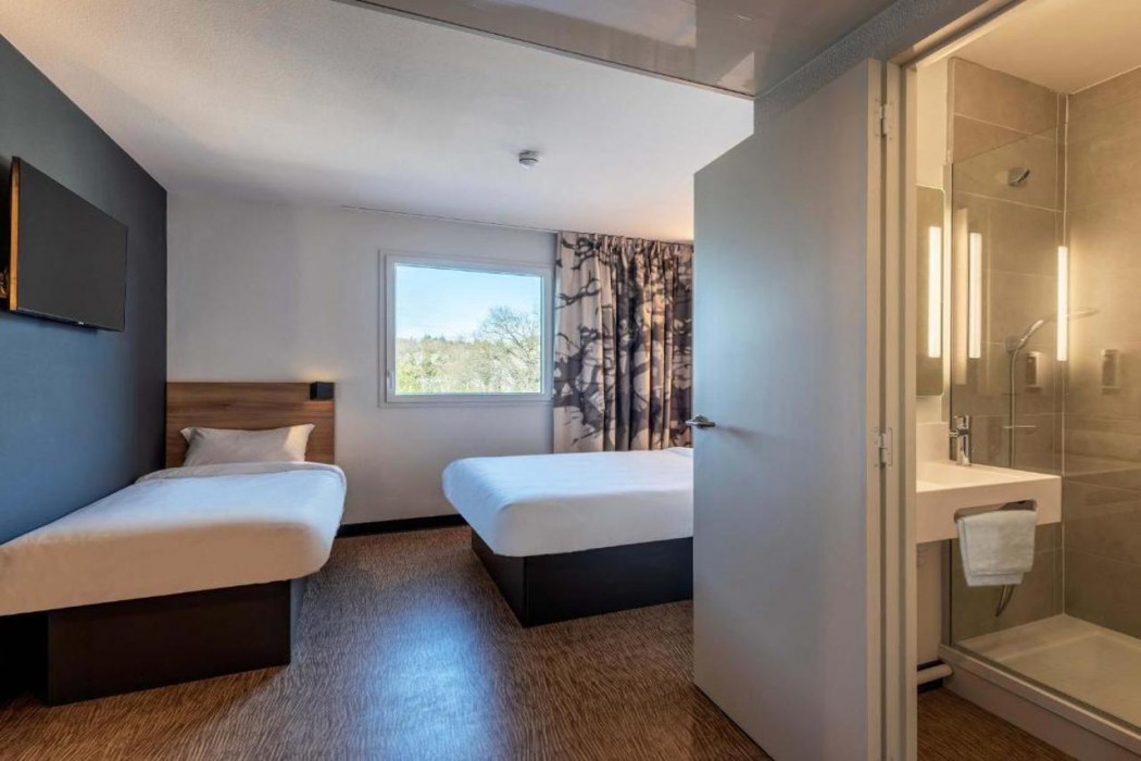 B&B HOTEL Landerneau Bois Noir 9/31