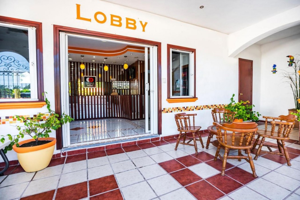 Lobby at Capital O Oxtankah Chetumal Bay, CHETUMAL