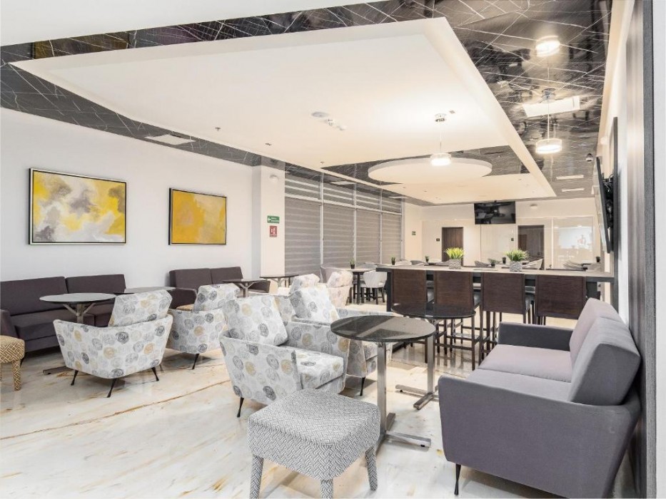 Hotel Mesaluna Short and Long Stay 40/74