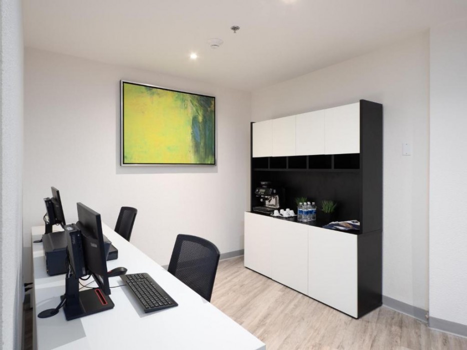 Hotel Mesaluna Short and Long Stay 36/74