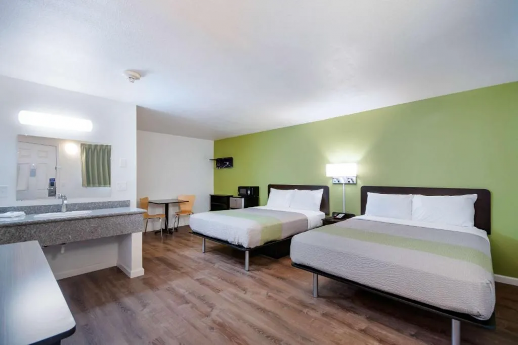 Motel6 Burlington, WA 14/45