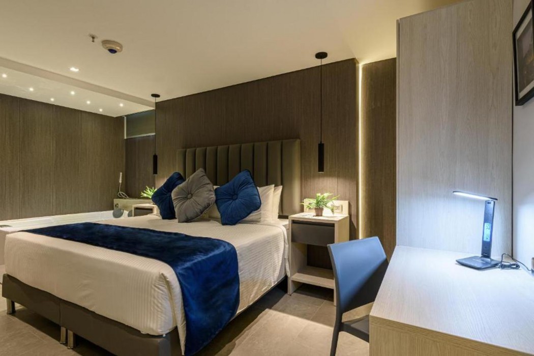 4 Sur Hotel 10/54
