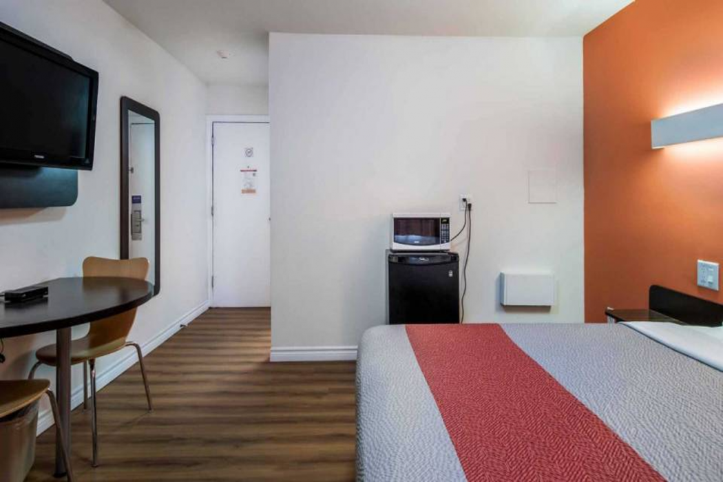 Motel6 Sudbury, ON 19/46