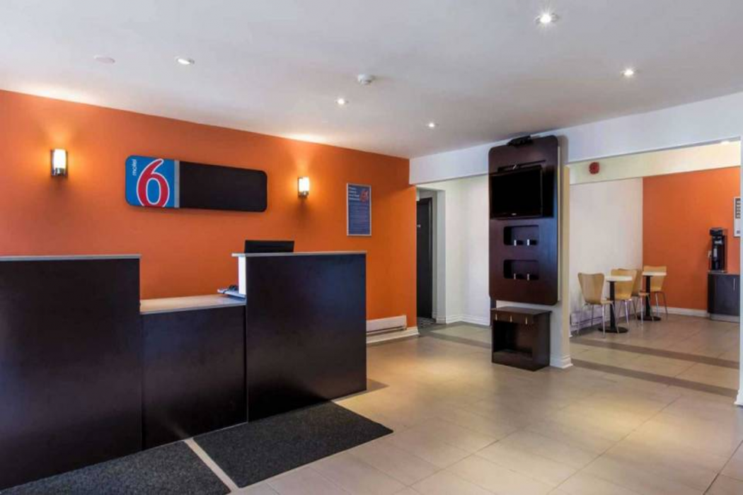 Motel6 Sudbury, ON 6/46