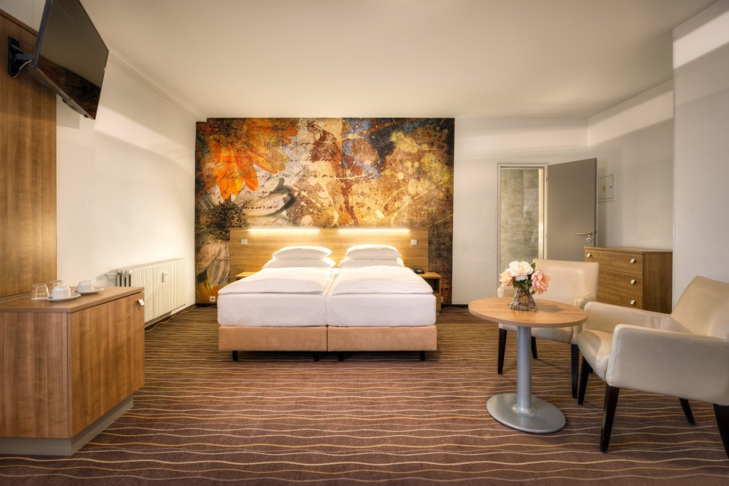 Akcent Hotel 13/67