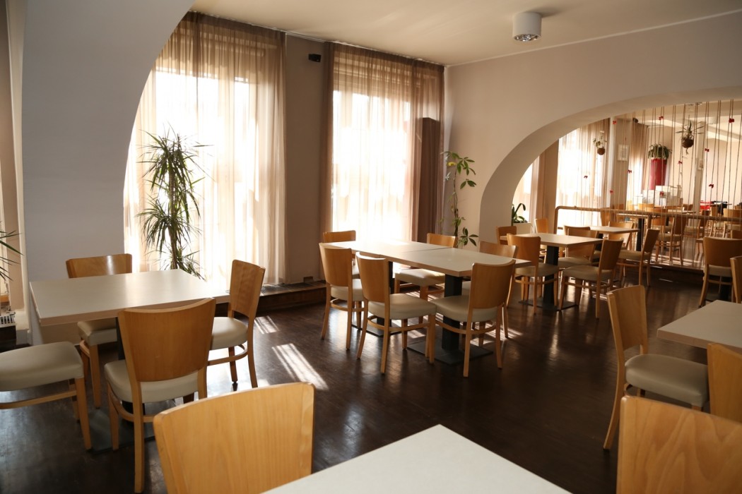 Akcent Hotel 34/67