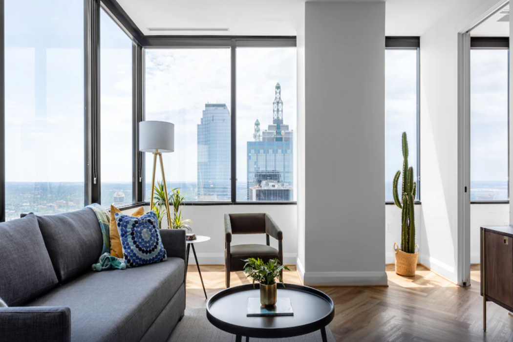 Mint House Dallas – Downtown 10/21