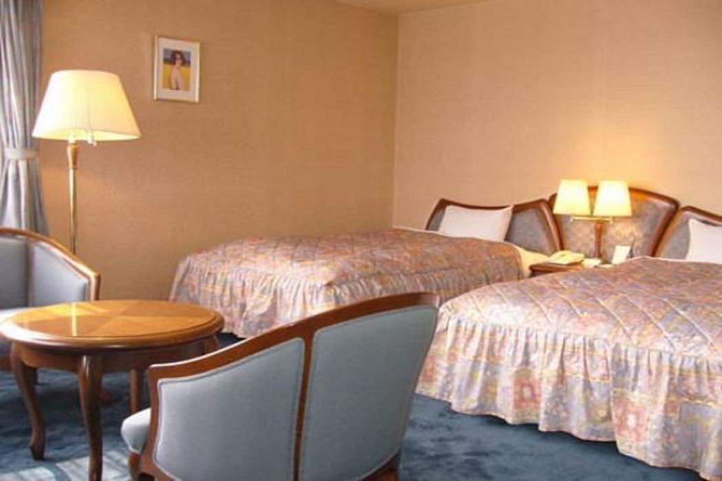 Hotel Elm Regency 12/48