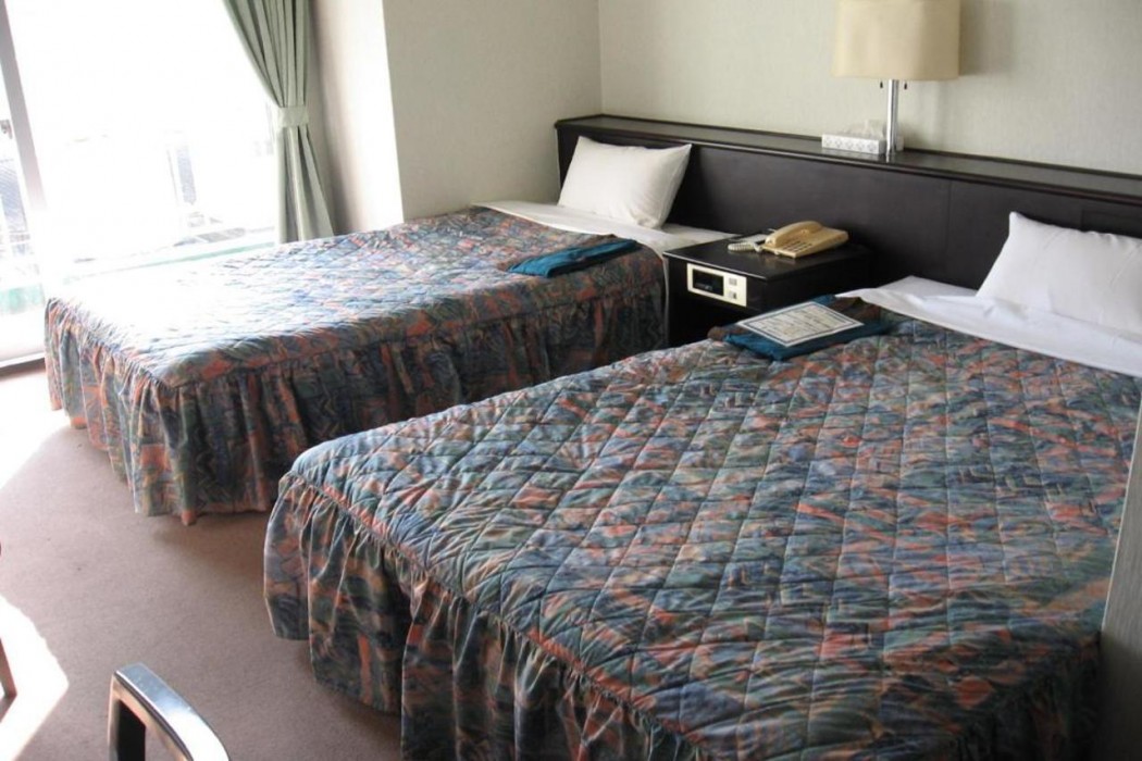 Tsurusaki Hotel 10/50