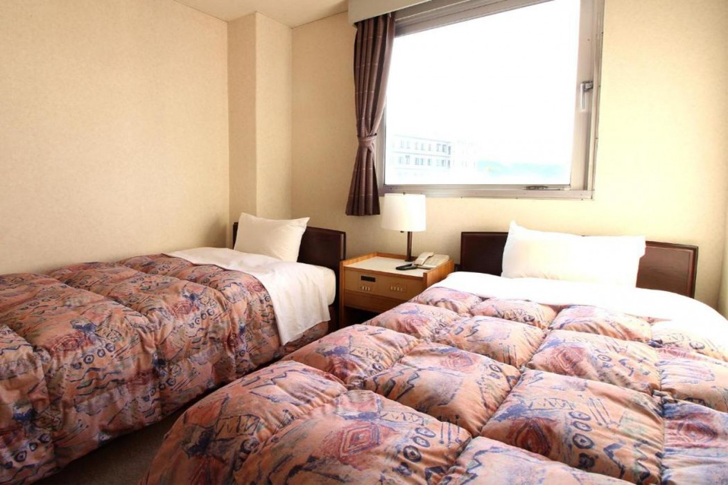 Hotel Okuni (Royal Inn Group) 10/27