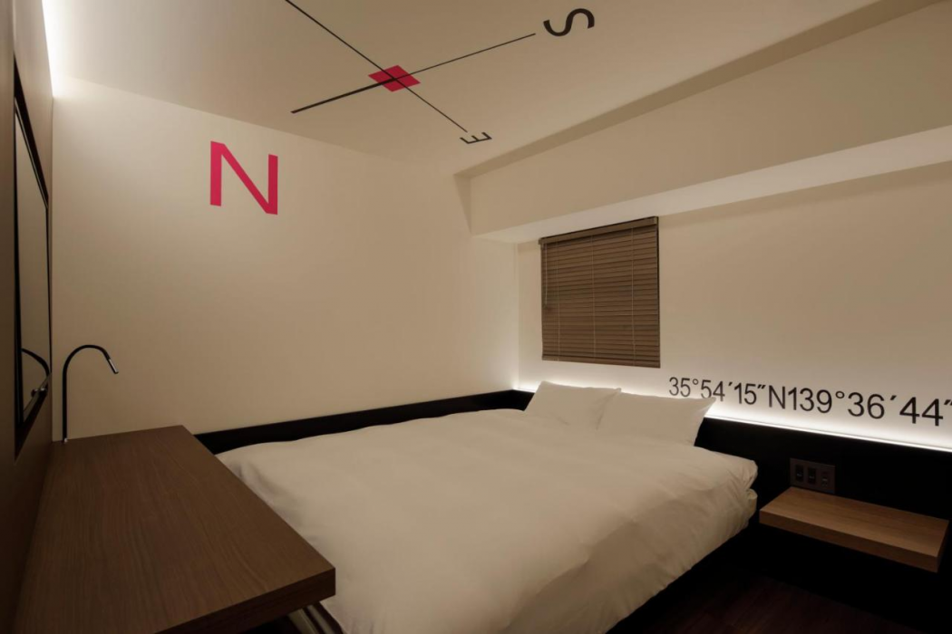 Third Place Hotel 12/41