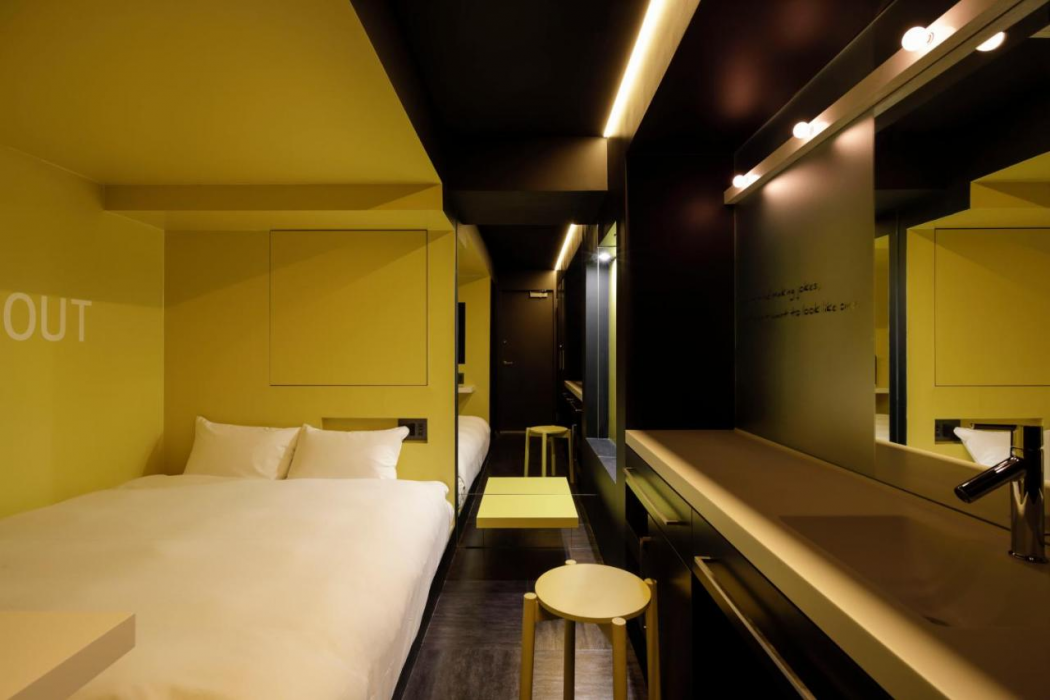 Third Place Hotel 8/41