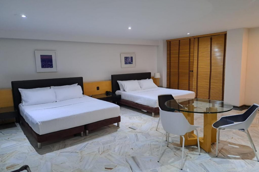 AW Hotel Luxor Versalles 5/14
