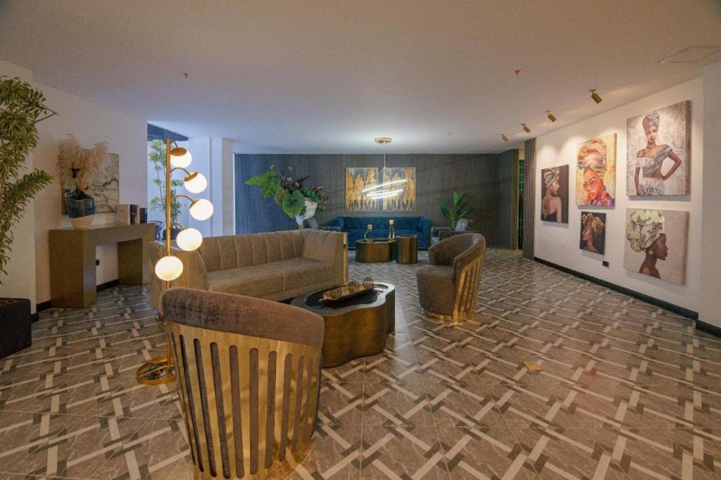 First Class Hotel 28/58