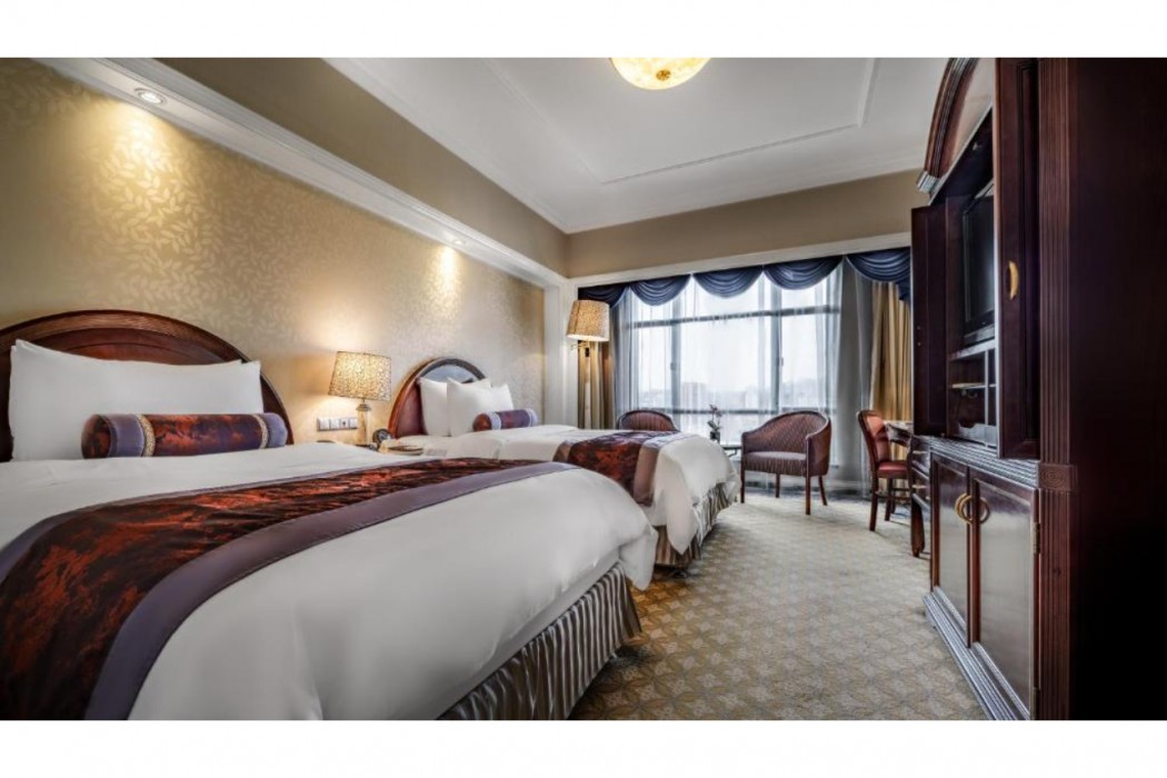 Kunming Green Lake Hotel, WorldHotels Elite 12/66