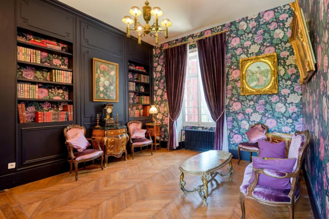 Le Petit Chateau de Barbizon au Bois du Mee 25/61