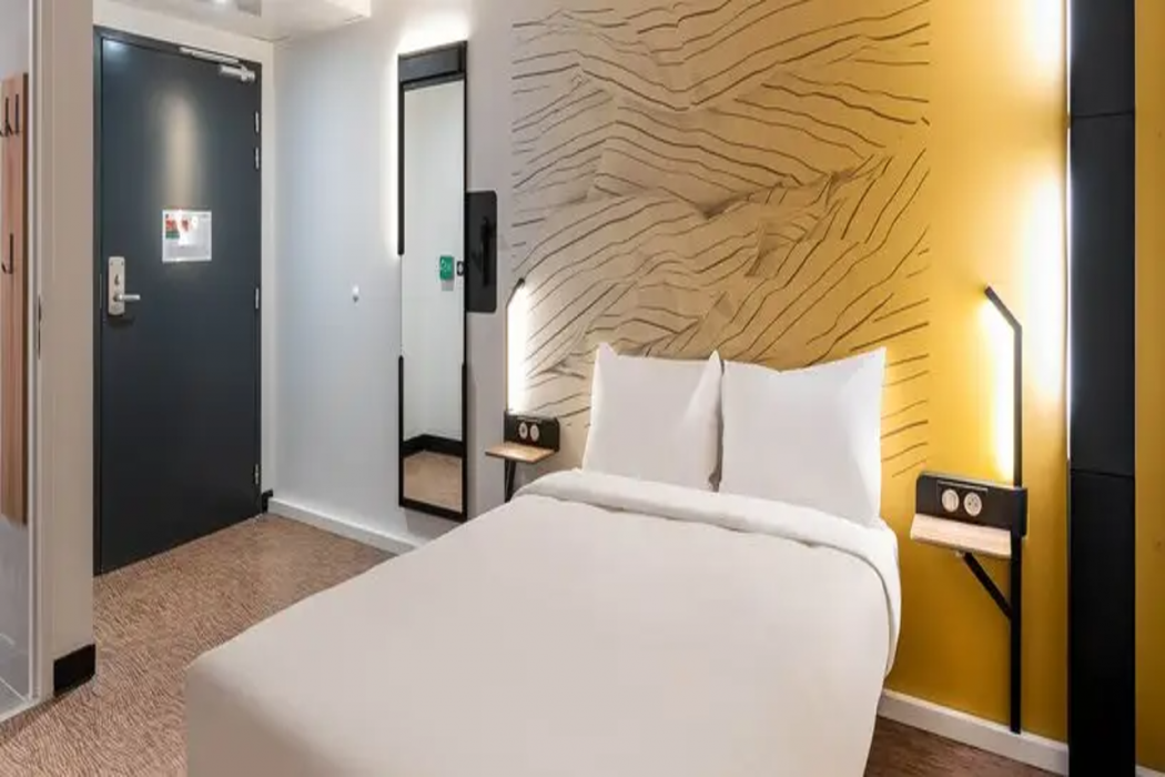 B&B HOTEL Massieux Genay 8/29