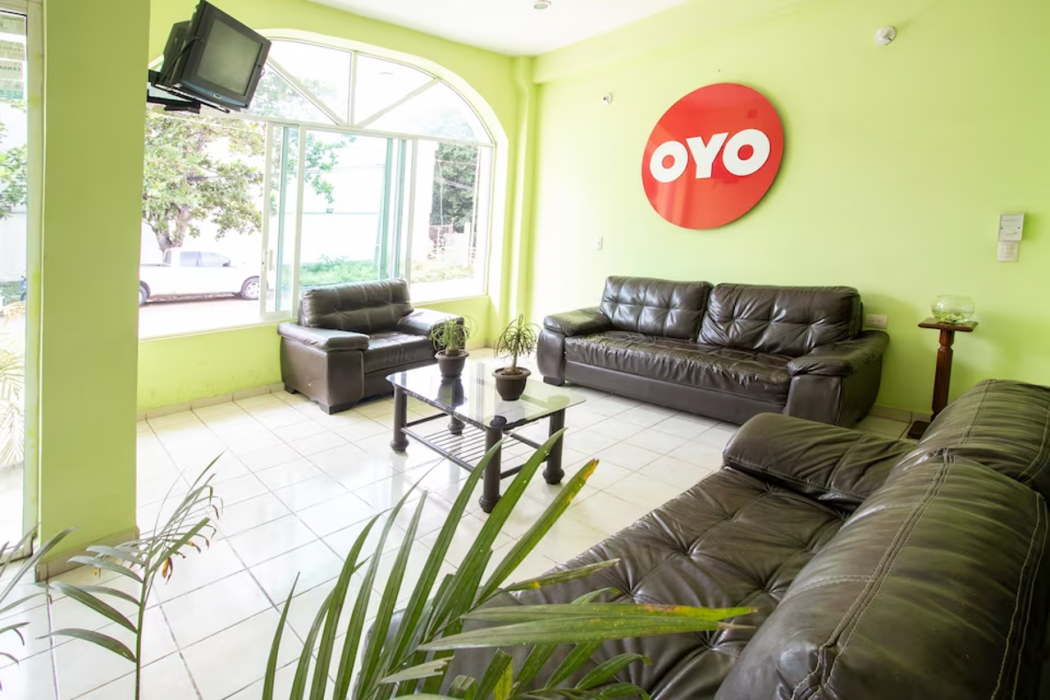 OYO Hotel Estacion 7/42