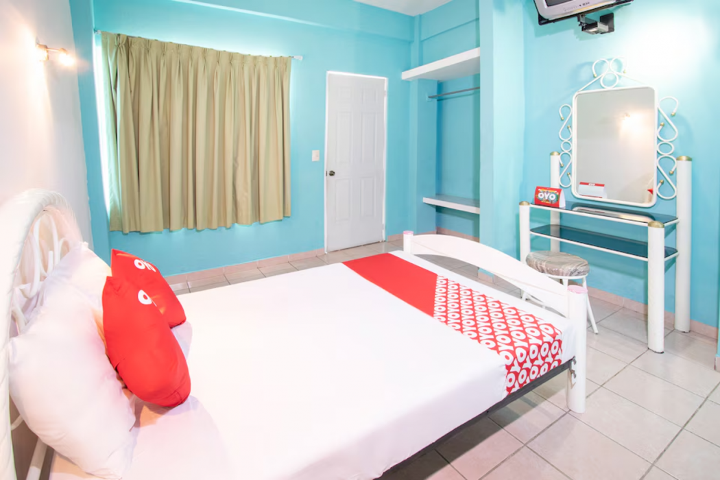 OYO Hotel Estacion 14/42