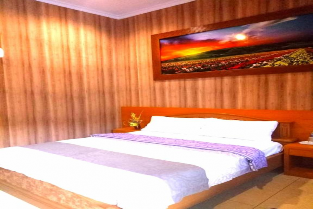 Hotel Kencana Rembang 5/15