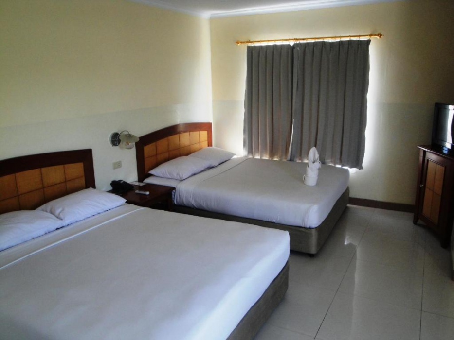 Hotel Celebes 11/56
